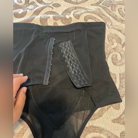 High-Waisted Black Shapewear Tummy Control Shorts for Women - Size L (NWOT) - Picture 11 of 13